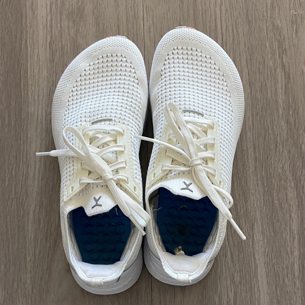 FLUX knit runners